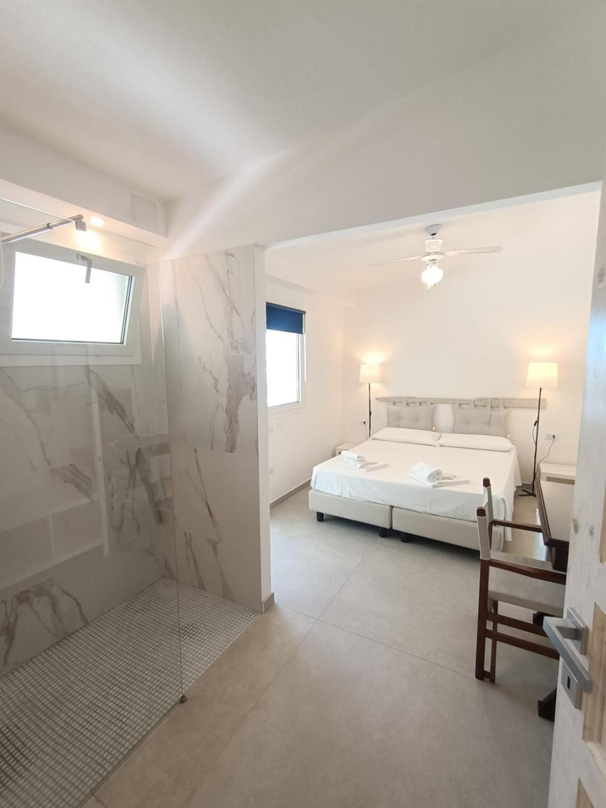Lido Di Alghero Rooms On The Beach Eksteriør billede